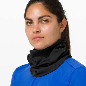 NWT Lululemon Run for It All Neckwarmer - Black
